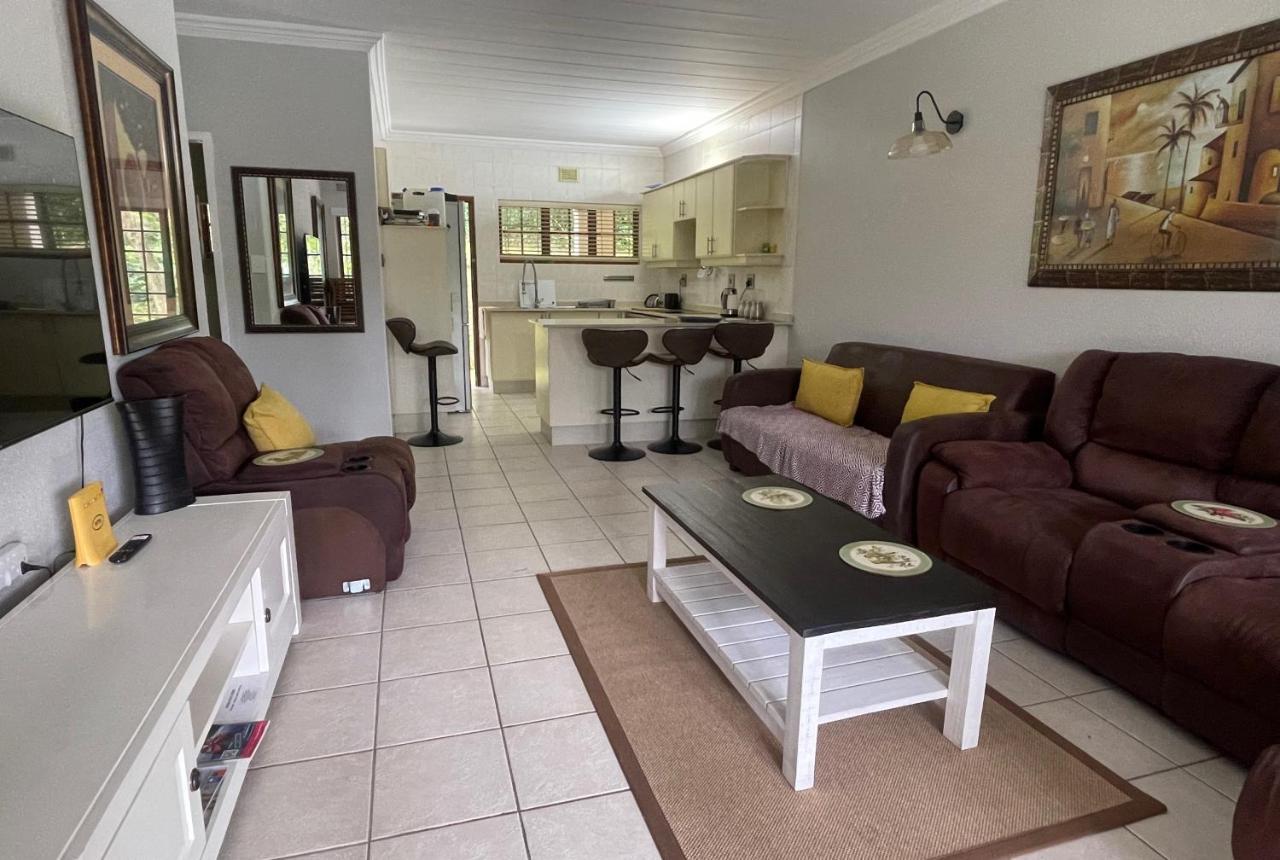 Ferienwohnung Eden Wilds 72 Port Edward Exterior foto